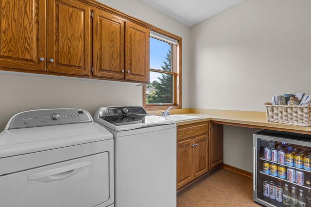11542 Avery Drive, Inver Grove Heights, MN 55077
