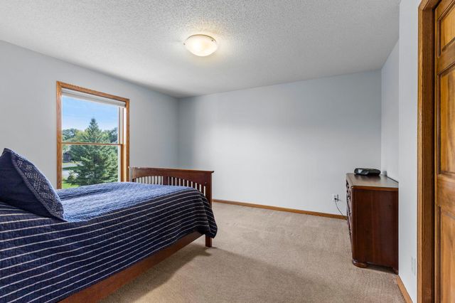 11542 Avery Drive, Inver Grove Heights, MN 55077