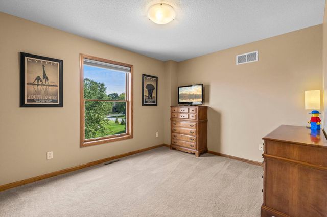 11542 Avery Drive, Inver Grove Heights, MN 55077