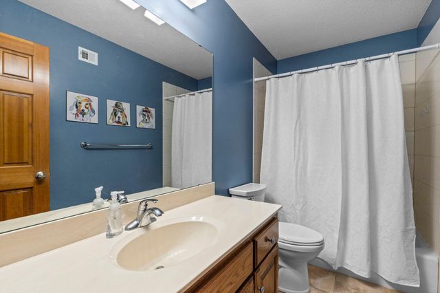 11542 Avery Drive, Inver Grove Heights, MN 55077