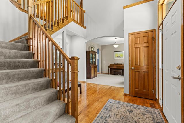 11542 Avery Drive, Inver Grove Heights, MN 55077
