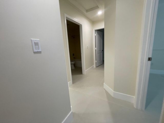 1806 NW 98th Avenue NW, Pembroke Pines, FL 33024