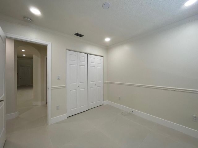 1806 NW 98th Avenue NW, Pembroke Pines, FL 33024
