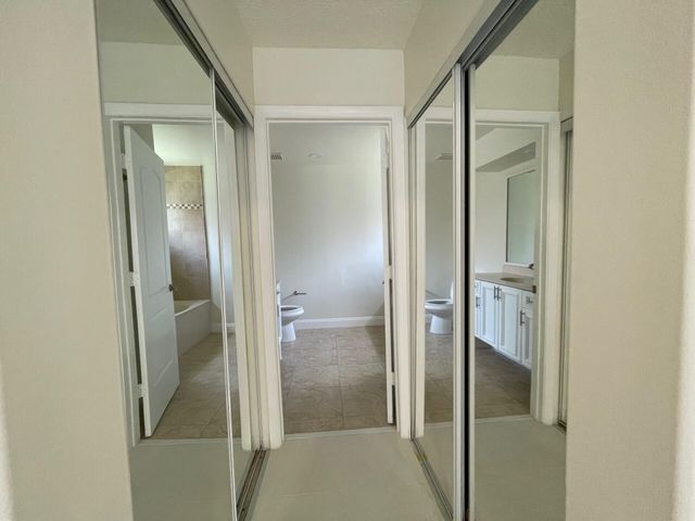 1806 NW 98th Avenue NW, Pembroke Pines, FL 33024