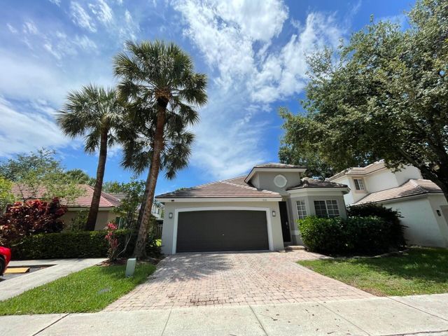 1806 NW 98th Avenue NW, Pembroke Pines, FL 33024