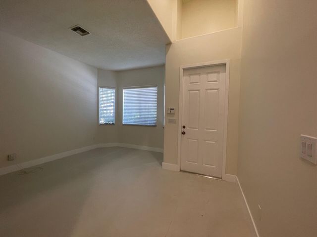 1806 NW 98th Avenue NW, Pembroke Pines, FL 33024
