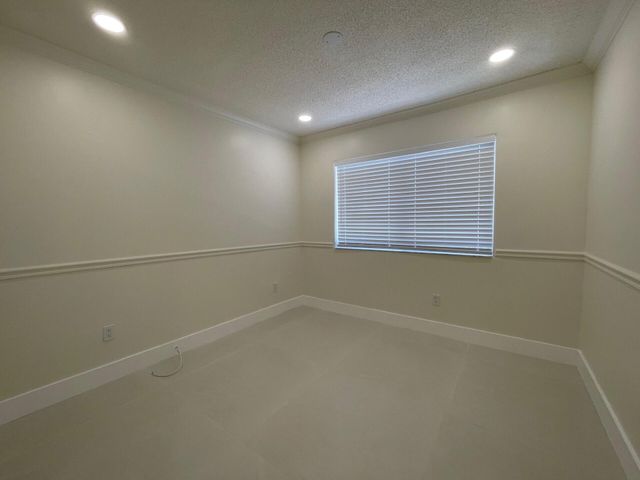 1806 NW 98th Avenue NW, Pembroke Pines, FL 33024