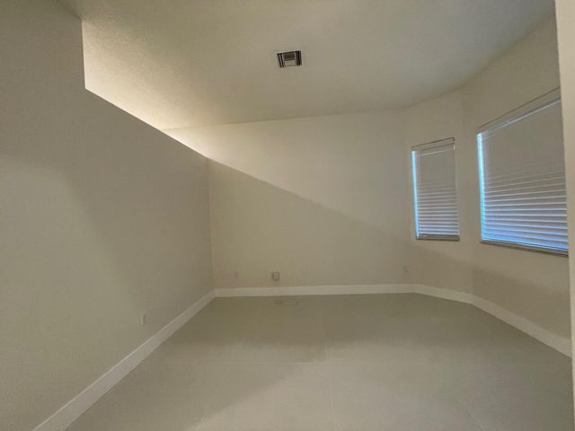 1806 NW 98th Avenue NW, Pembroke Pines, FL 33024