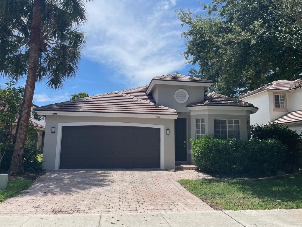 1806 NW 98th Avenue NW, Pembroke Pines, FL 33024