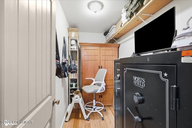 3975 S France Court, Big Lake, AK 99652