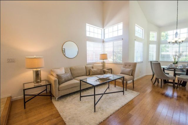 145 Machado Ct, Tracy, CA 95376