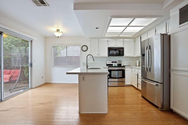 145 Machado Ct, Tracy, CA 95376