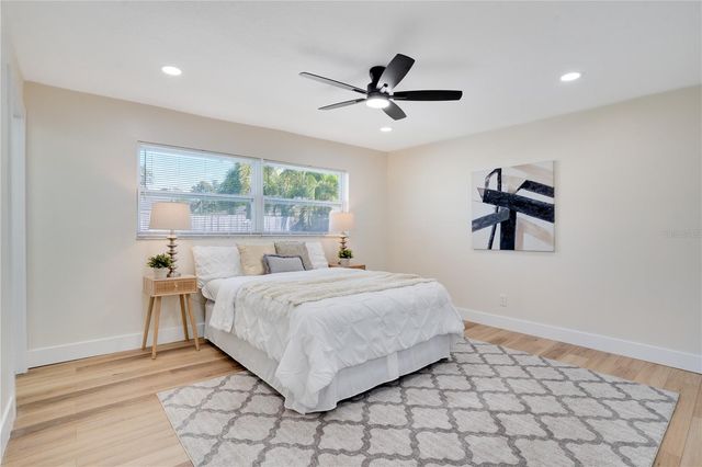 13469 SOL VISTA DR, Largo, FL 33774