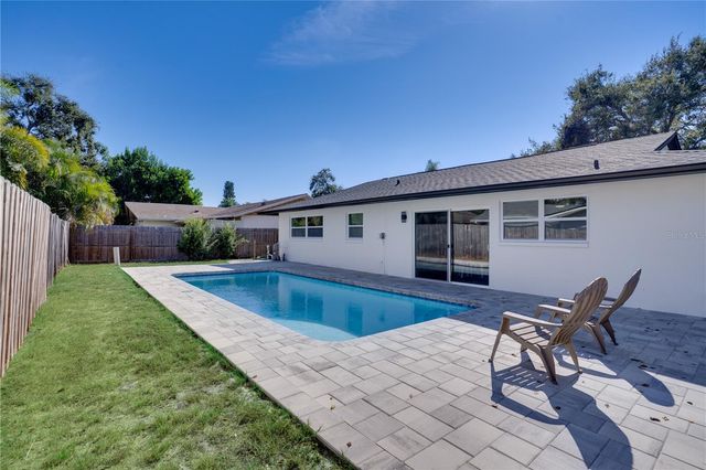 13469 SOL VISTA DR, Largo, FL 33774