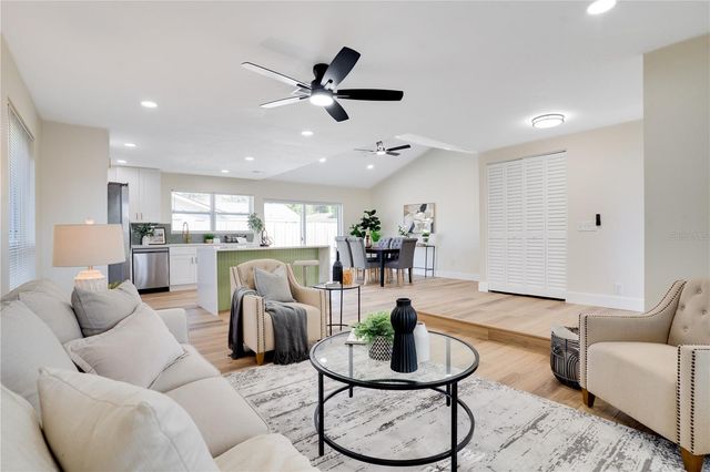 13469 SOL VISTA DR, Largo, FL 33774