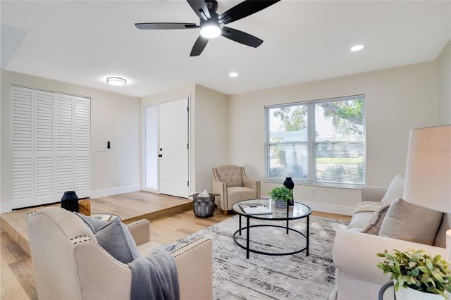 13469 SOL VISTA DR, Largo, FL 33774