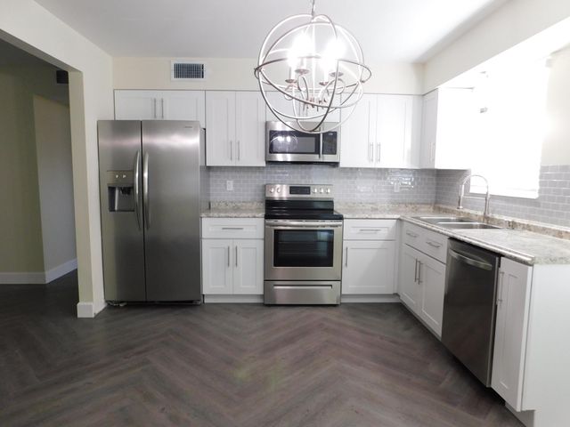 741 Hummingbird Way 2, North Palm Beach, FL 33408