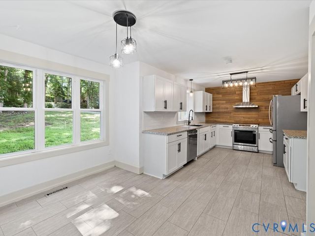 4113 Poplar Grove Rd, Midlothian, VA 23112