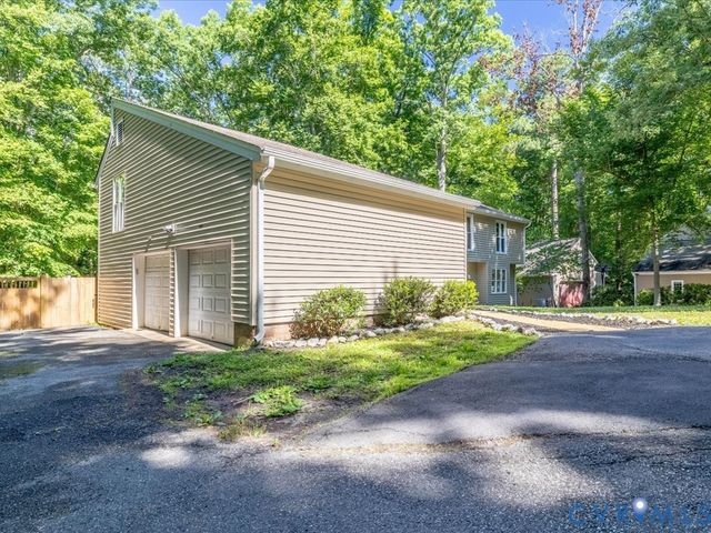 4113 Poplar Grove Rd, Midlothian, VA 23112