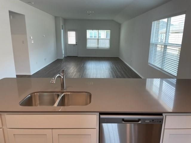 5817 Bianca DR, Round Rock, TX 78665