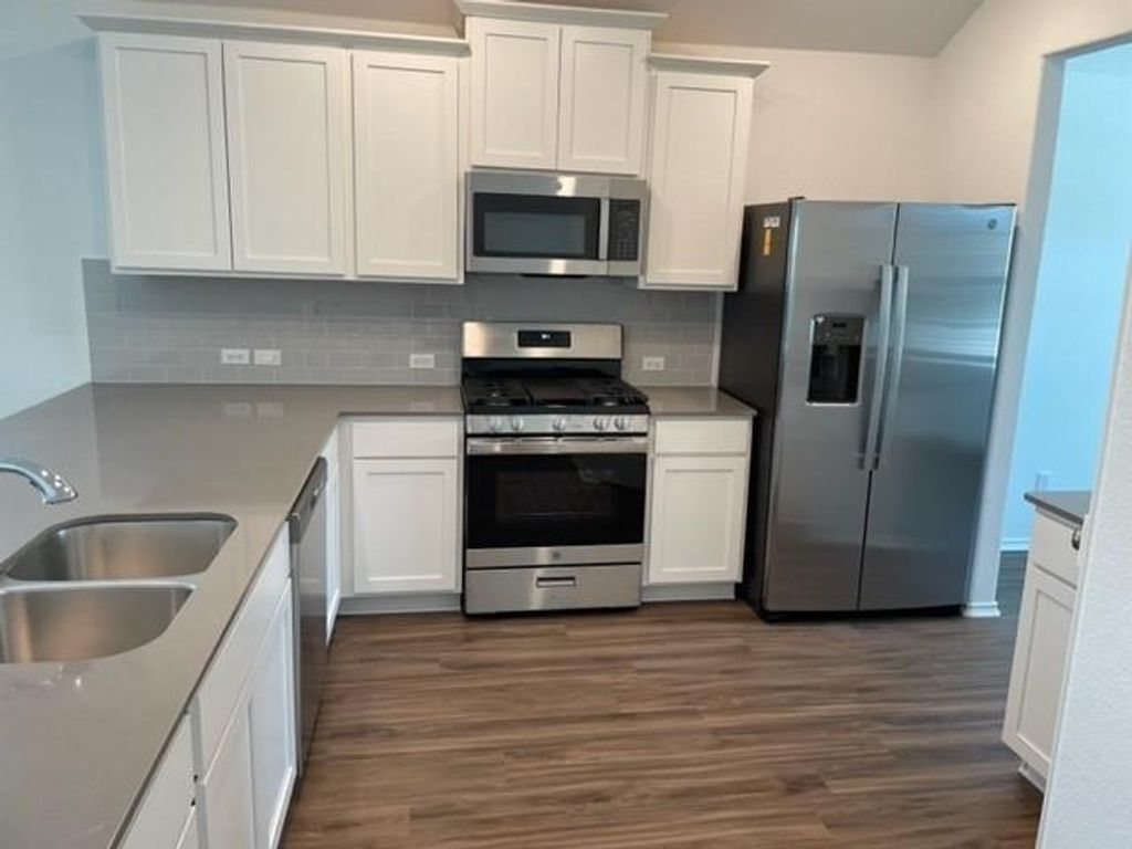 5817 Bianca DR, Round Rock, TX 78665