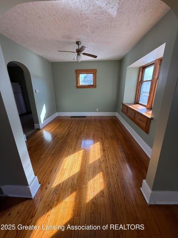 518 N Jenison Avenue, Lansing, MI 48915