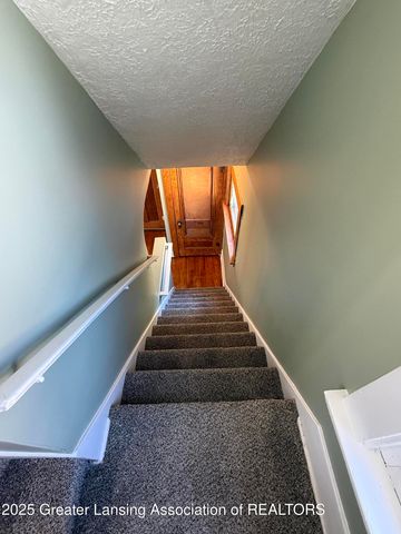 518 N Jenison Avenue, Lansing, MI 48915