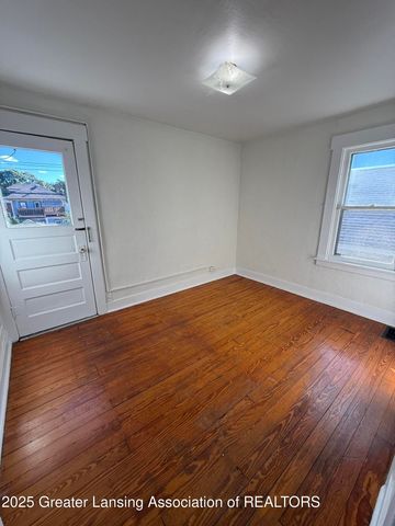 518 N Jenison Avenue, Lansing, MI 48915