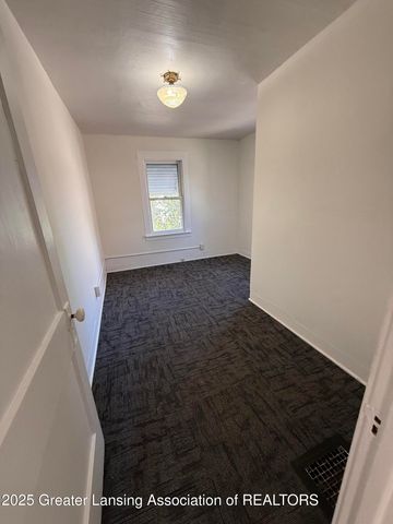 518 N Jenison Avenue, Lansing, MI 48915