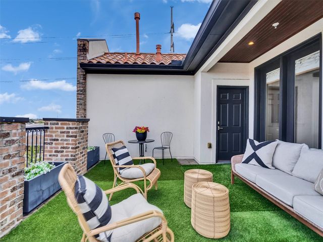 1228 Mosaico Lane, Houston, TX 77055