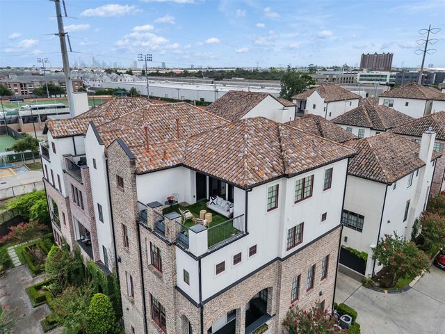 1228 Mosaico Lane, Houston, TX 77055