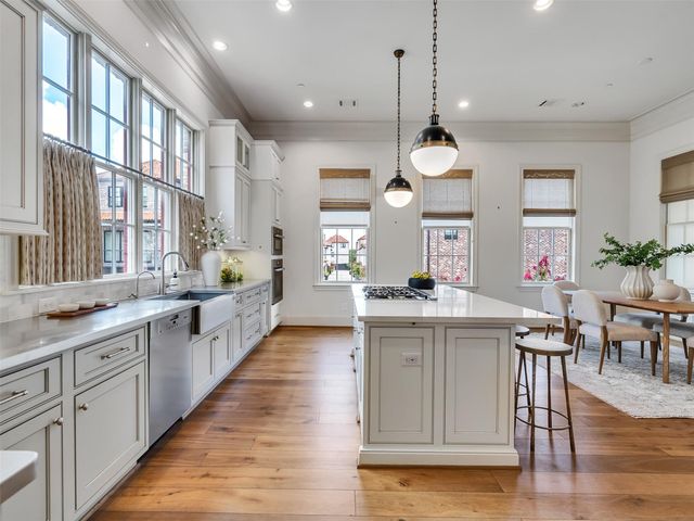 1228 Mosaico Lane, Houston, TX 77055