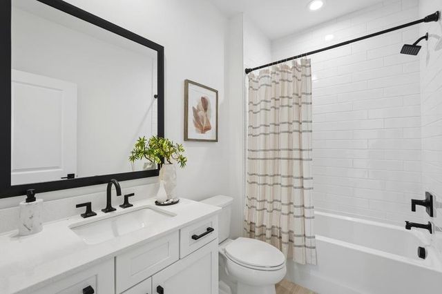 113 Black Water Dr., Murrells Inlet, SC 29576