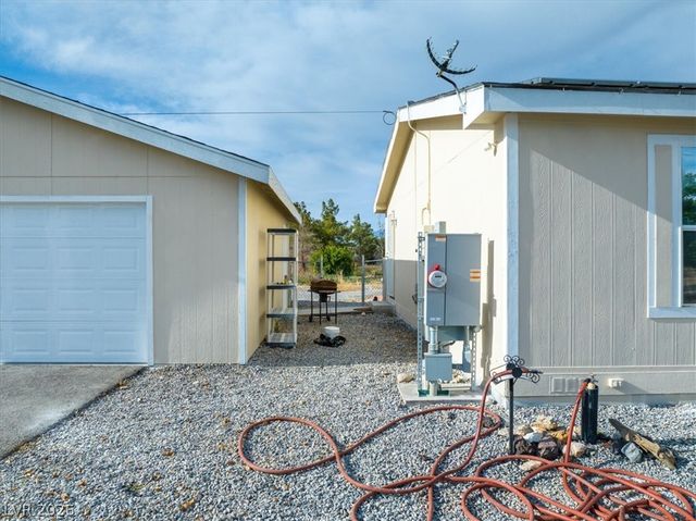 3370 East Gamebird Road, Pahrump, NV 89048