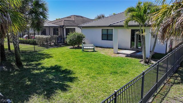 3560 E Hampton CIR, Alva, FL 33920