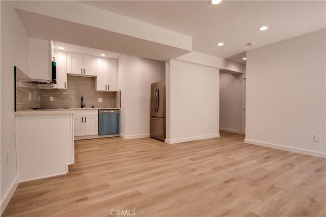 226 N Citrus Avenue E, Vista, CA 92084