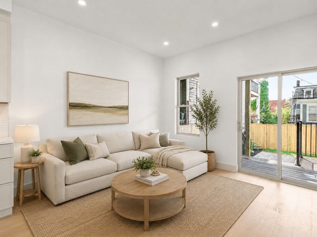 17 Princeton St A, Boston, MA 02128