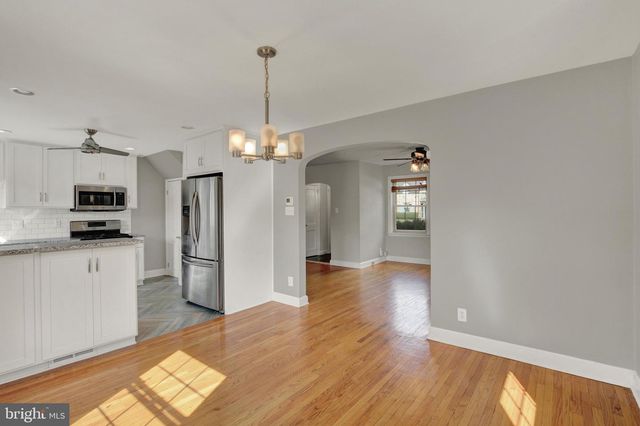 912 PLEASURE RD, Lancaster, PA 17601