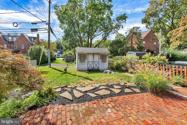 912 PLEASURE RD, Lancaster, PA 17601
