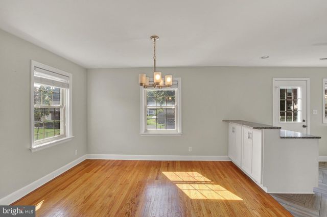 912 PLEASURE RD, Lancaster, PA 17601