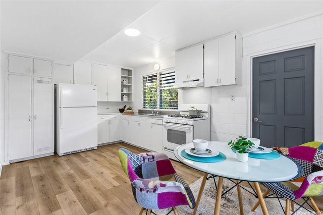 1142 Kamaile Street, Honolulu, HI 96814