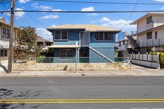 1142 Kamaile Street, Honolulu, HI 96814