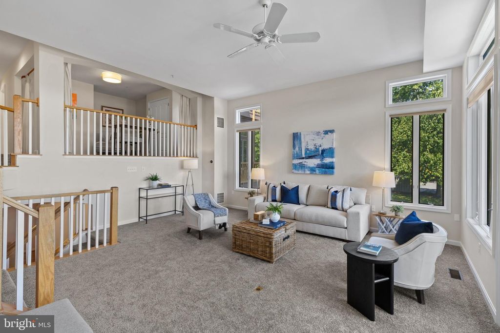 Image 10 of property listing at 2002 DAKOTA PL #2A, Annapolis, MD 21403