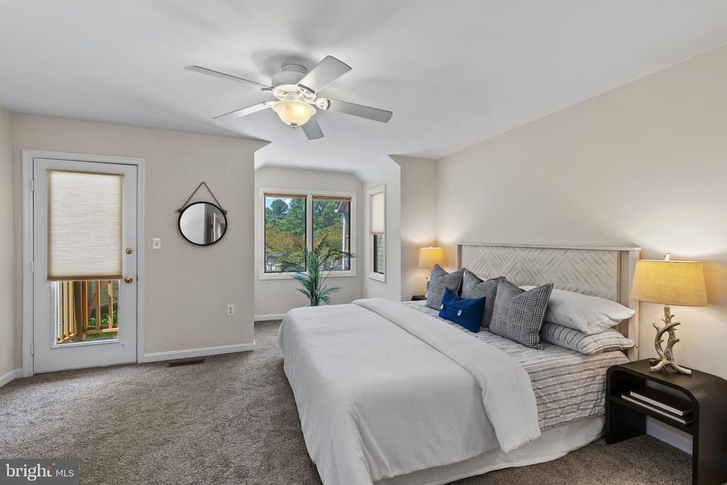 Image 16 of property listing at 2002 DAKOTA PL #2A, Annapolis, MD 21403