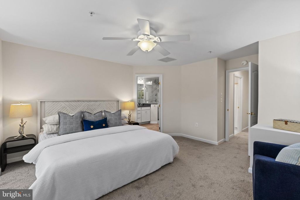 Image 17 of property listing at 2002 DAKOTA PL #2A, Annapolis, MD 21403