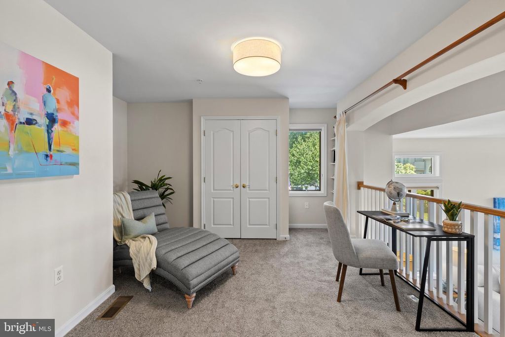 Image 21 of property listing at 2002 DAKOTA PL #2A, Annapolis, MD 21403