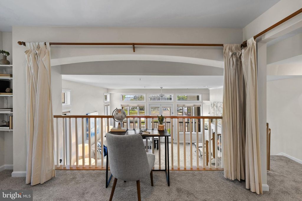 Image 22 of property listing at 2002 DAKOTA PL #2A, Annapolis, MD 21403