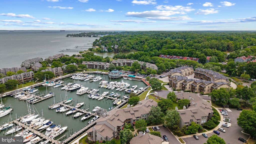 Image 28 of property listing at 2002 DAKOTA PL #2A, Annapolis, MD 21403