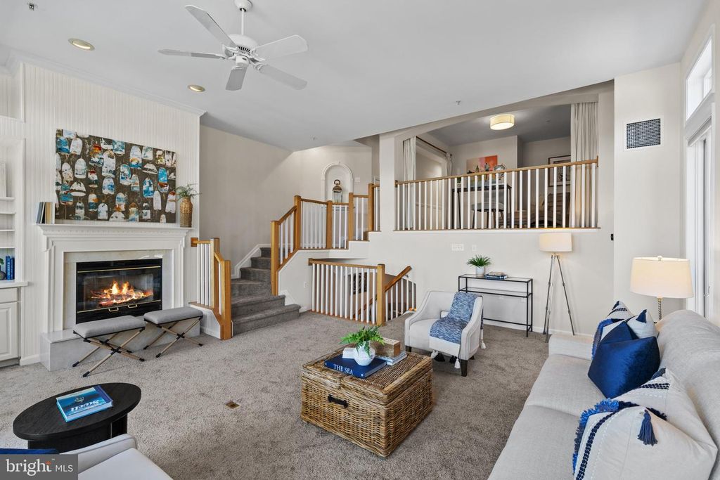 Image 4 of property listing at 2002 DAKOTA PL #2A, Annapolis, MD 21403