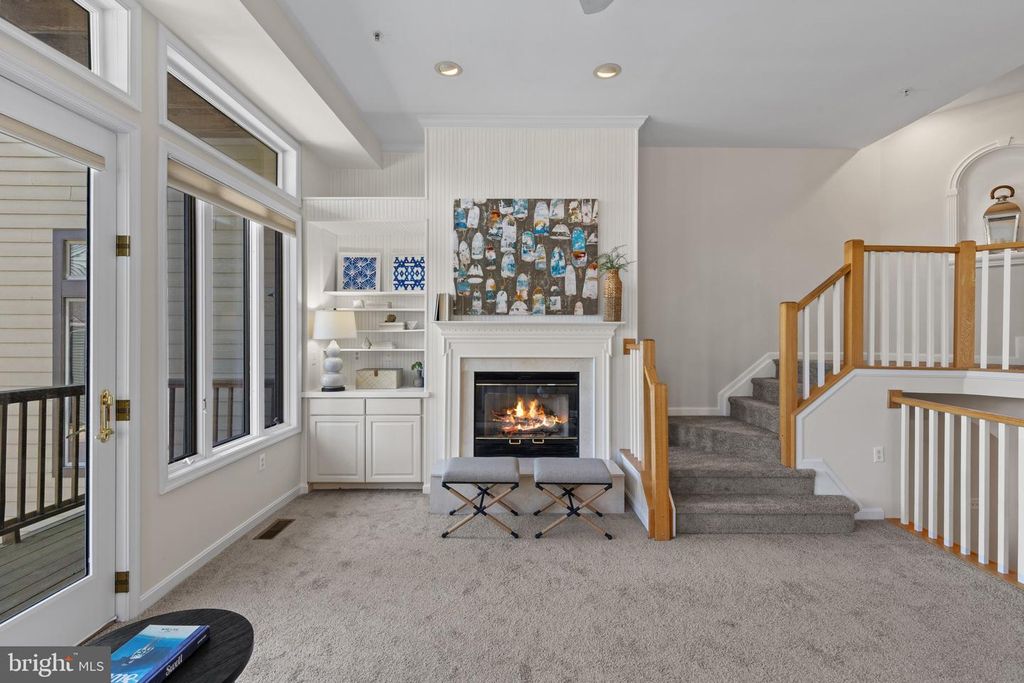 Image 9 of property listing at 2002 DAKOTA PL #2A, Annapolis, MD 21403